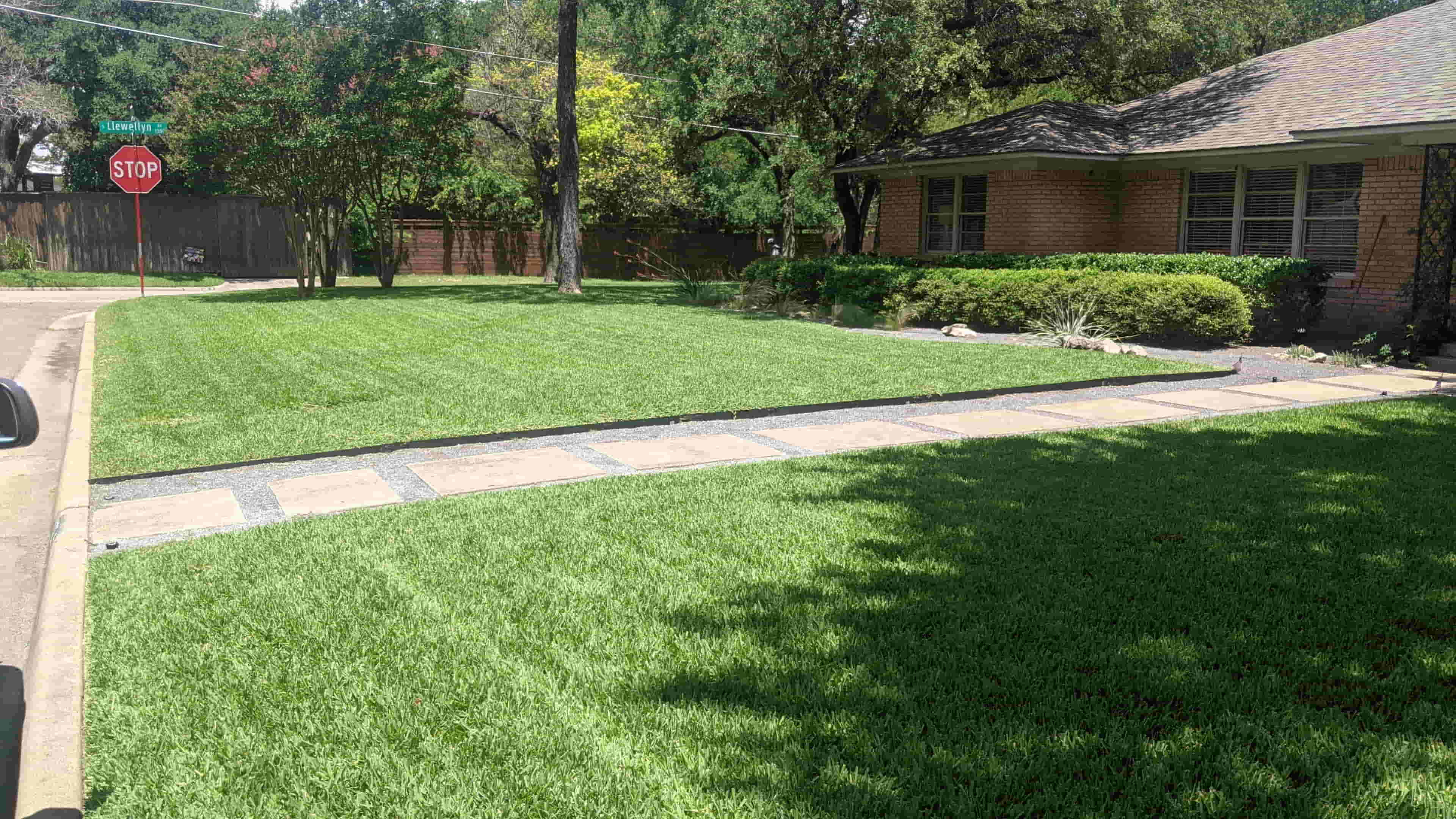 Clean Lawn Finish